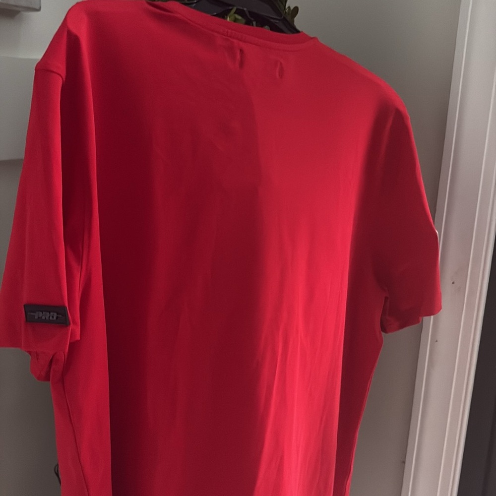 Fanatics Red Braves Short Sleeve Tee Unisex - Picture 5 of 5